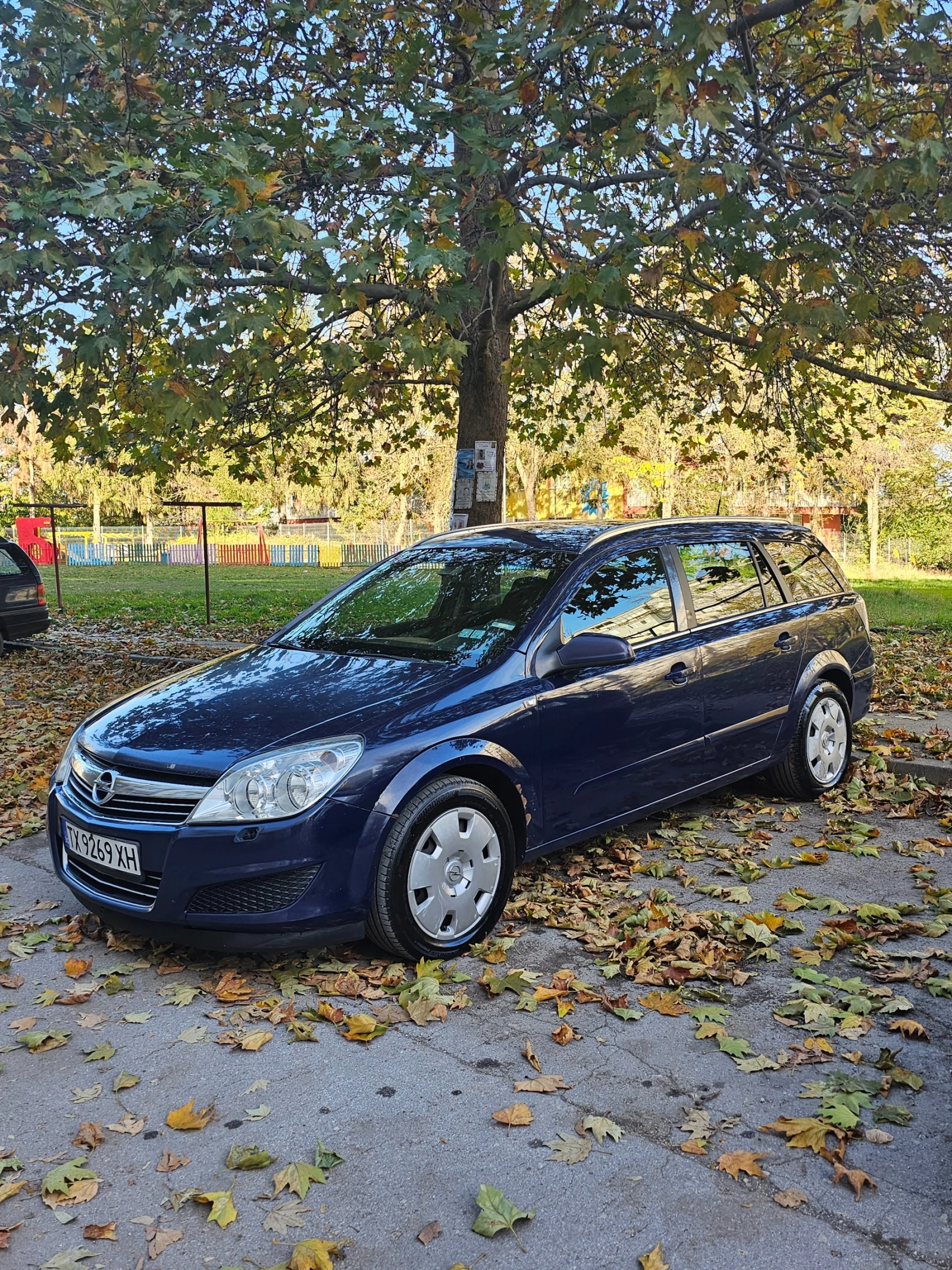 Opel Astra H, снимка 3 - Автомобили и джипове - 55925485
