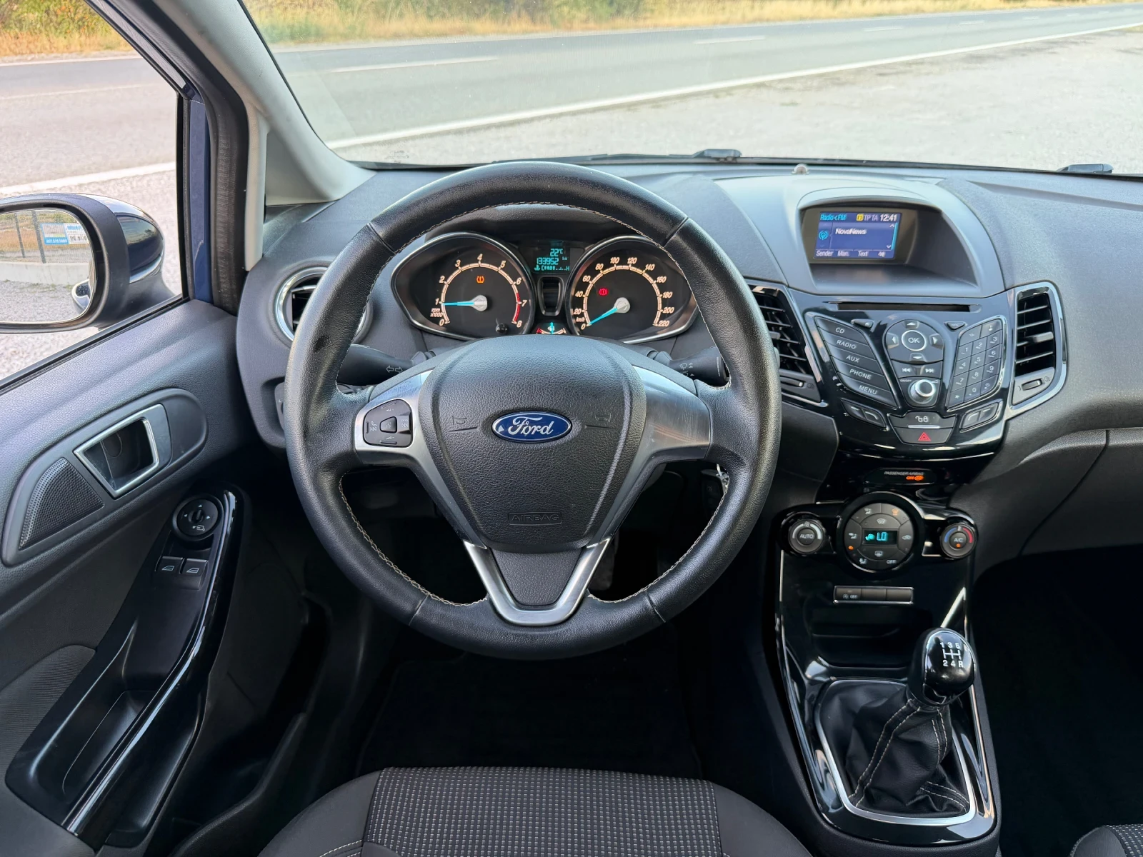 Ford Fiesta 1.0i TITANIUM LANE ASSIST SERVICE BOOK E6 TUV COC | Mobile.bg � ����������� 12