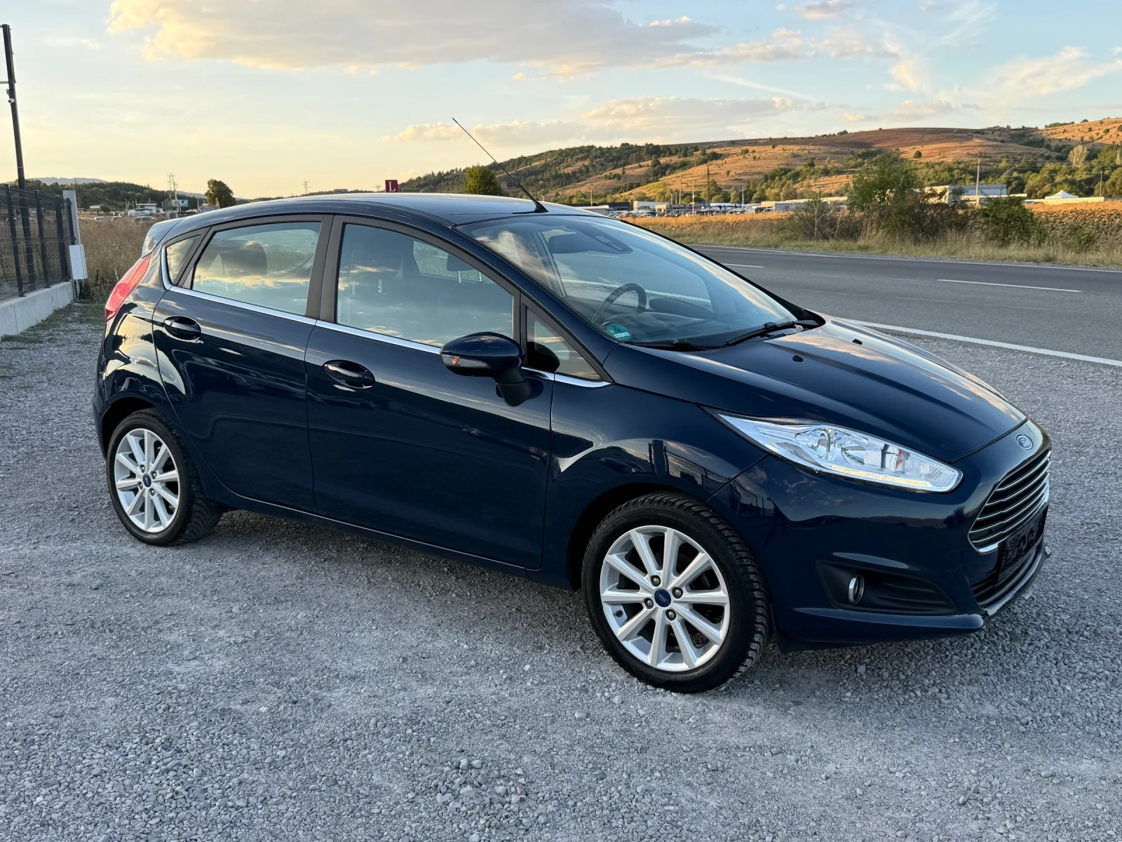 Ford Fiesta 1.0i TITANIUM LANE ASSIST SERVICE BOOK E6 TUV COC | Mobile.bg � ����������� 4