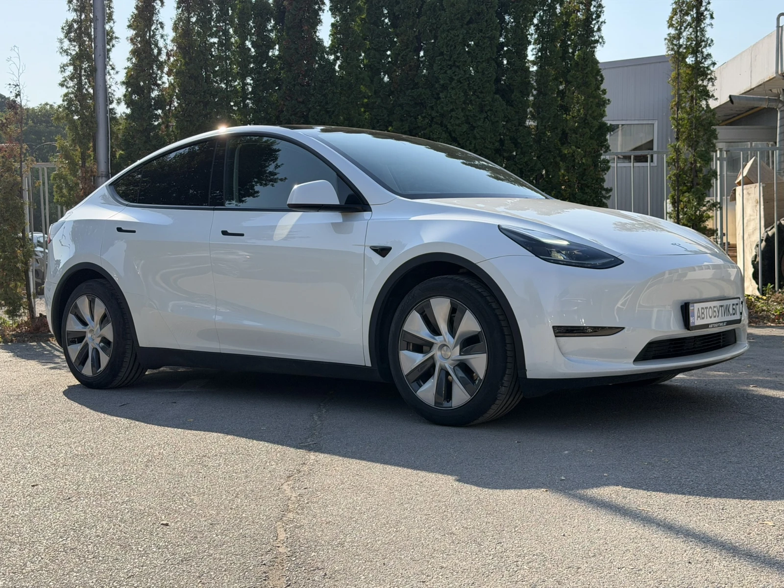 Tesla Model Y Long Range AWD