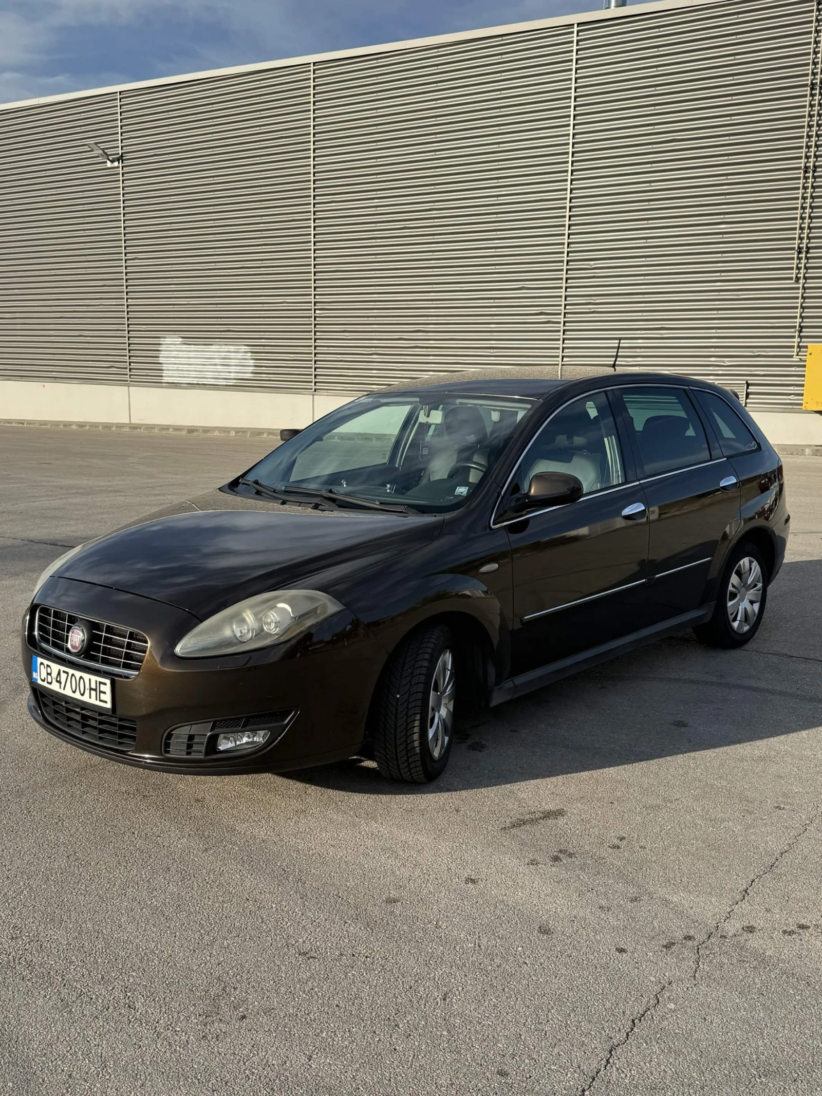 Fiat Croma 2.2 16V, снимка 2 - Автомобили и джипове - 56709704