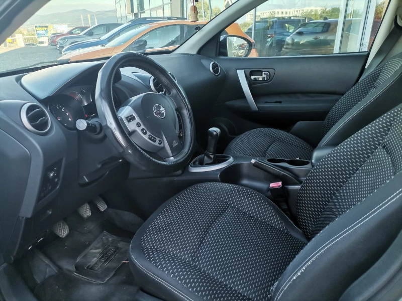 Nissan Qashqai Comfort, снимка 4 - Автомобили и джипове - 46786794