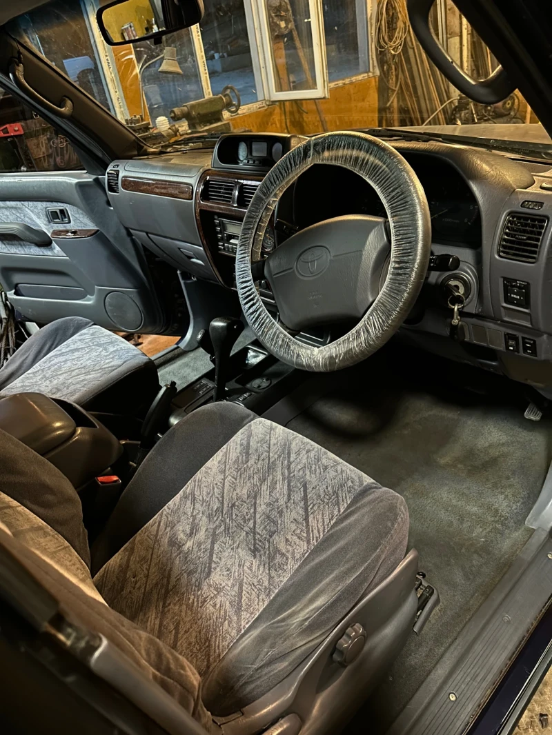 Toyota Land cruiser PRADO, снимка 8 - Автомобили и джипове - 48144077