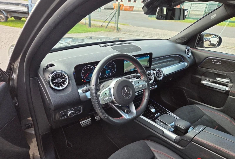 Mercedes-Benz GLB 220d/4M/AMG/190HP/NIGHT-PACK/ACC/CRPLAY/L.ASS/824f, снимка 8 - Автомобили и джипове - 51997478