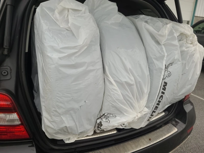 Mercedes-Benz ML 350 * CARFAX * БЕЗ ПЪРВОНАЧАЛНА ВНОСКА, снимка 15 - Автомобили и джипове - 53179376