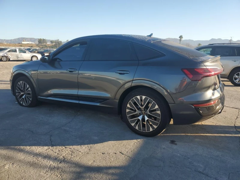 Audi Q8 E-TRON* SPORTBACK* PREMIUM PLUS* BANG&OLUFSEN* , снимка 2 - Автомобили и джипове - 53596769