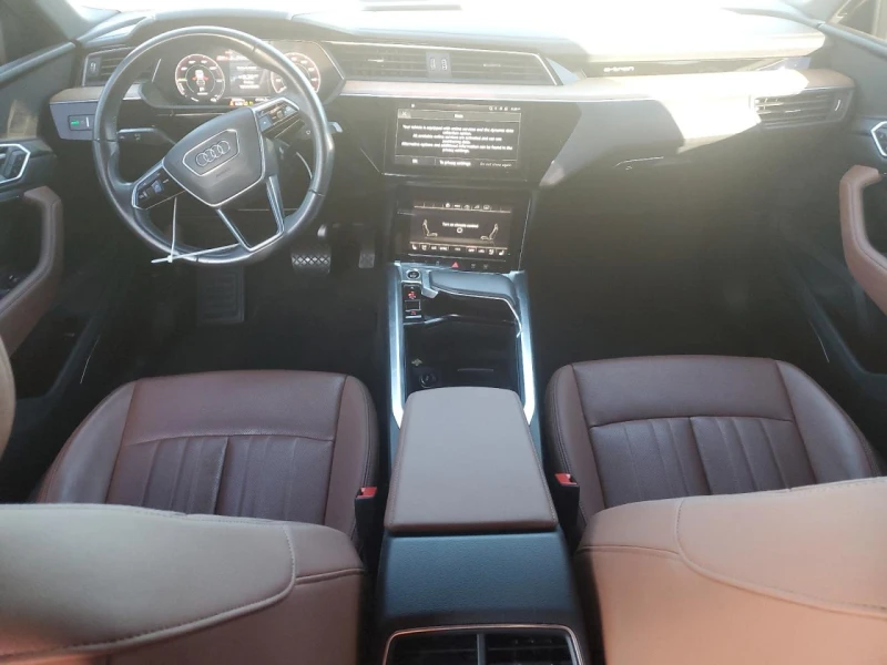 Audi Q8 E-TRON* SPORTBACK* PREMIUM PLUS* BANG&OLUFSEN* , снимка 8 - Автомобили и джипове - 53596769