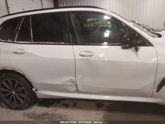 BMW X5 XDRIVE40I, Минимална щета, снимка 4 - Автомобили и джипове - 48813765