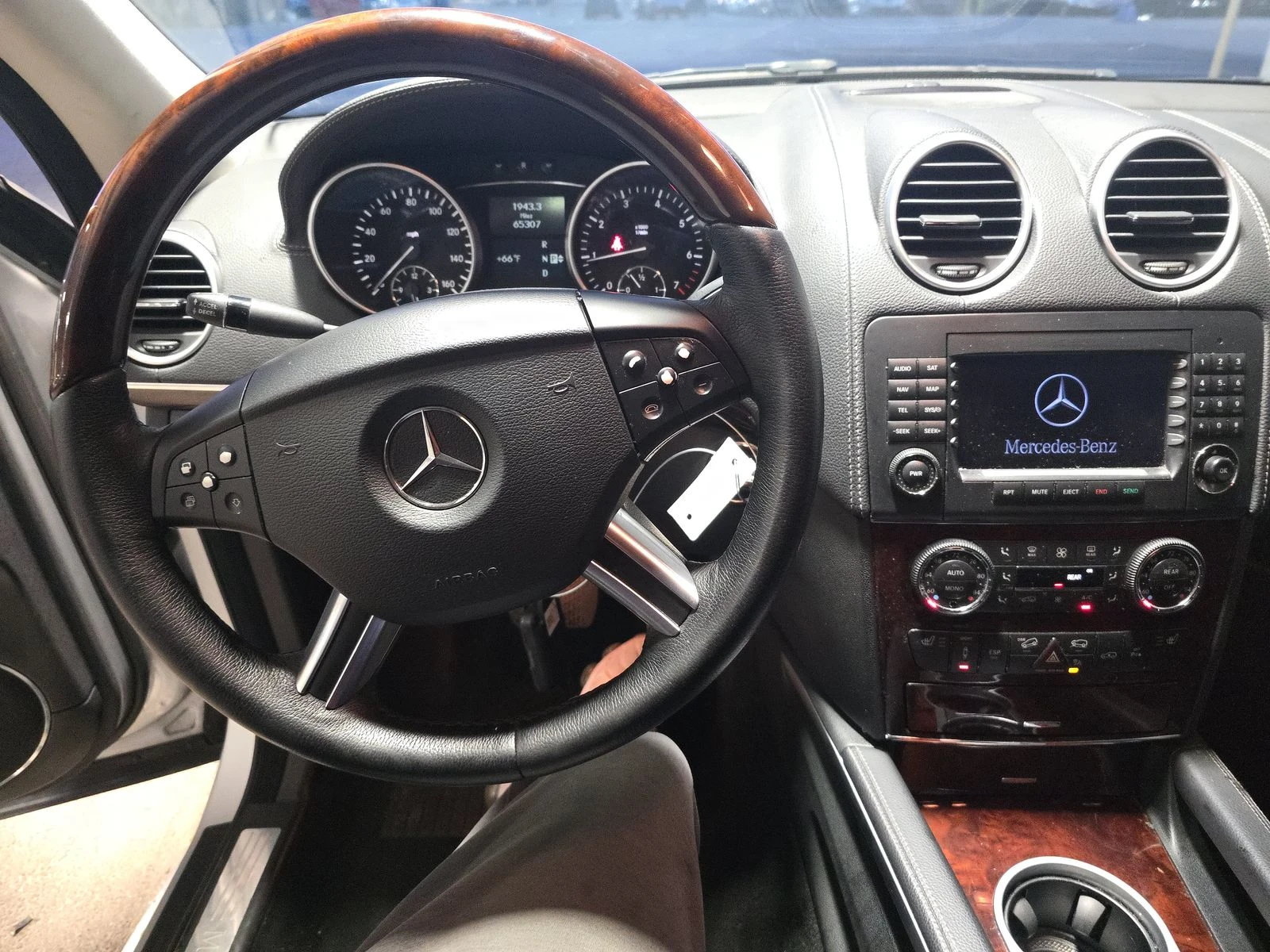 Mercedes-Benz GL 500 7МЕСТА* HARMAN* KEYLESS* ПОДГРЕВ* КАМЕРА* HID* 104 - изображение 7