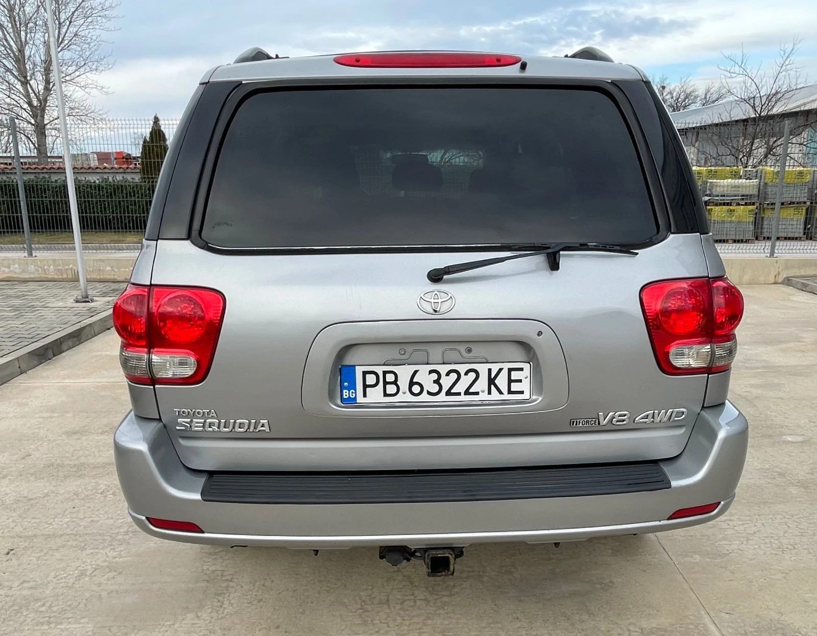 Toyota Sequoia  - изображение 5