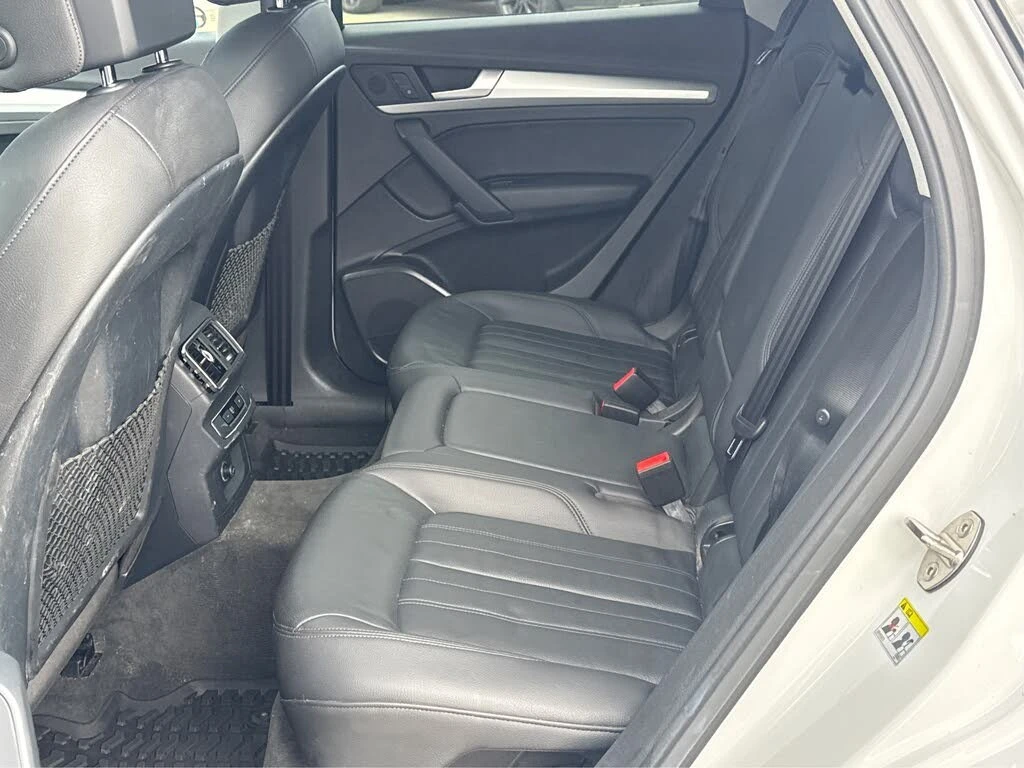 Audi Q5 PAANO * HeadUp* АвтоКредит * (ЦЕНА ДО БГ), снимка 8 - Автомобили и джипове - 54161680