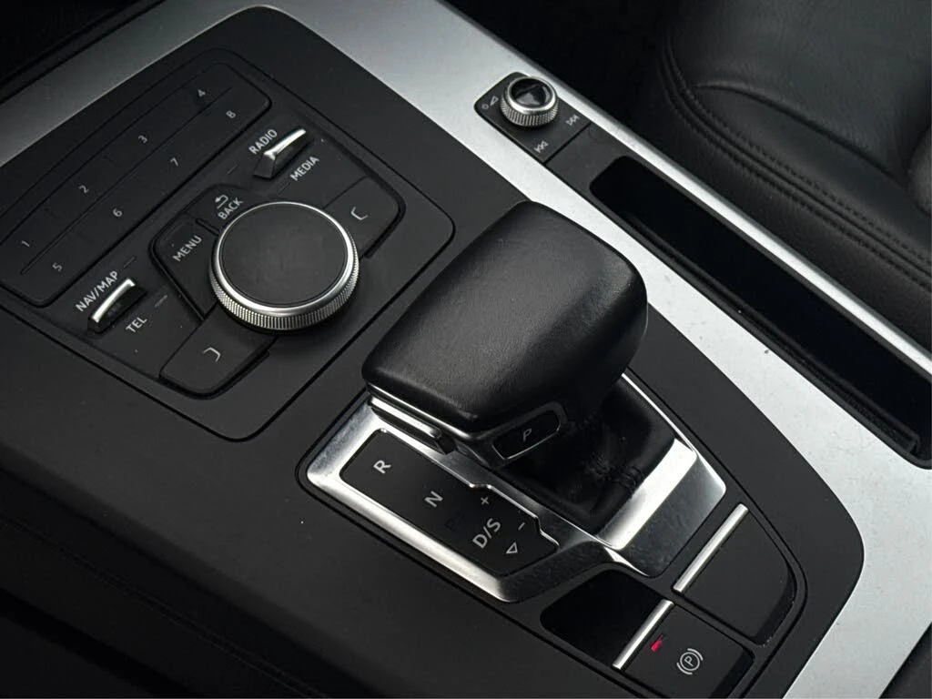 Audi Q5 PAANO * HeadUp* АвтоКредит * (ЦЕНА ДО БГ), снимка 12 - Автомобили и джипове - 54161680