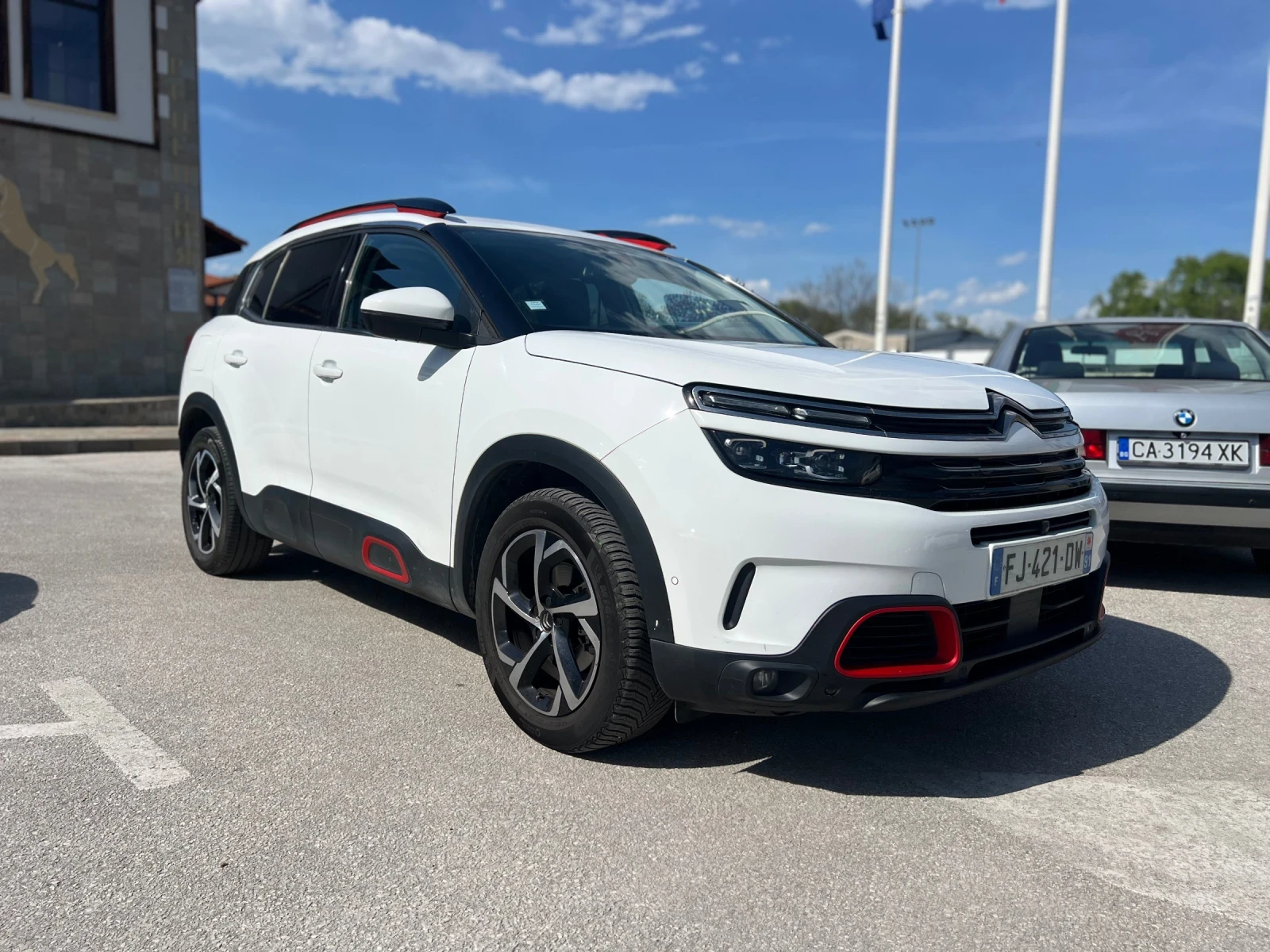 Citroen C5 Aircross ДИСТРОНИК//1.6//КОЖА//КАМЕРИ, снимка 2 - Автомобили и джипове - 54345727
