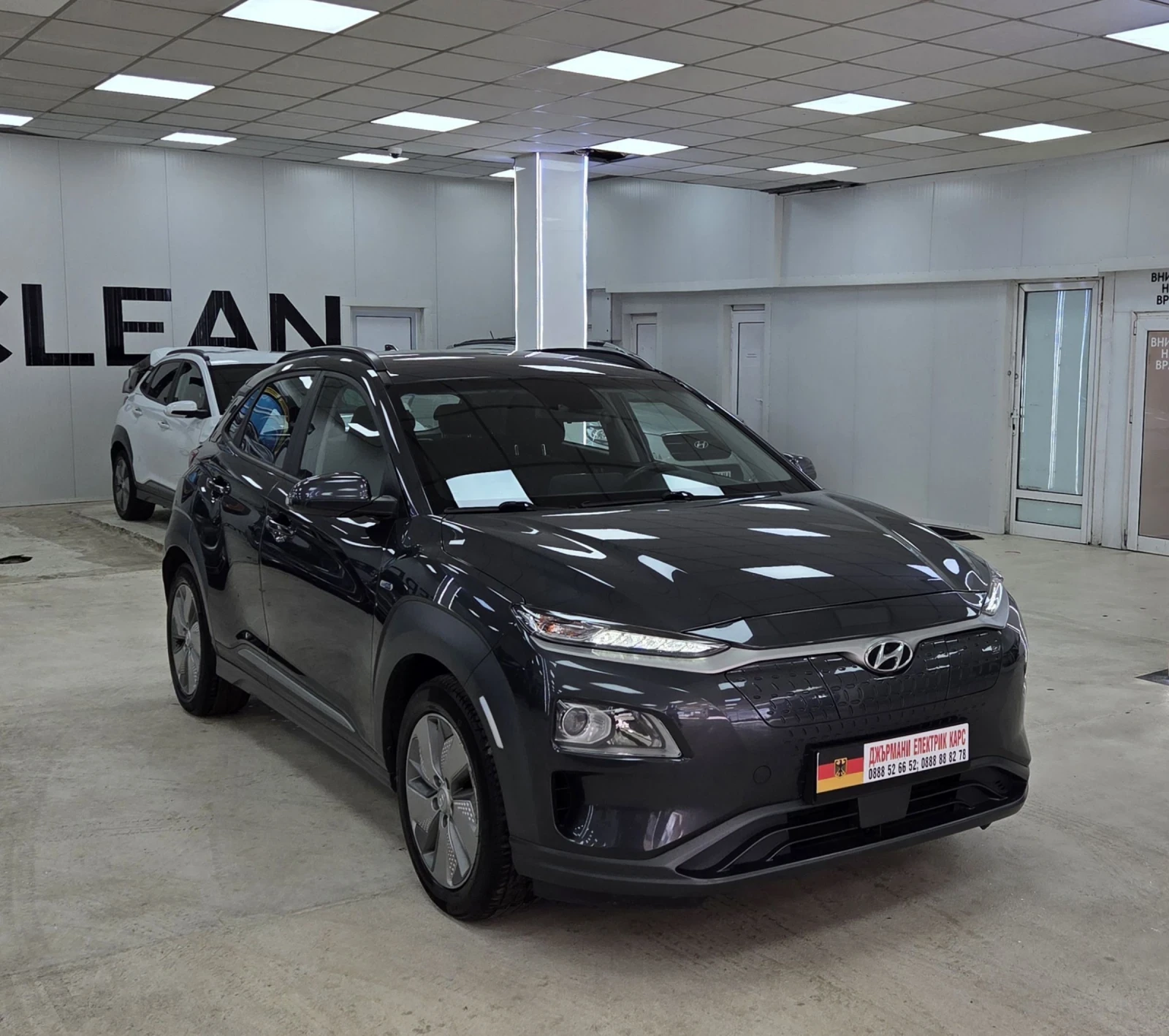 Hyundai Kona 64KWh/Blue link/SOH100%