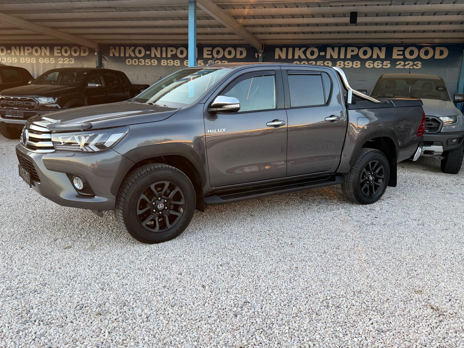 Toyota Hilux 52000km/Гаранция, снимка 4 - Автомобили и джипове - 55247511