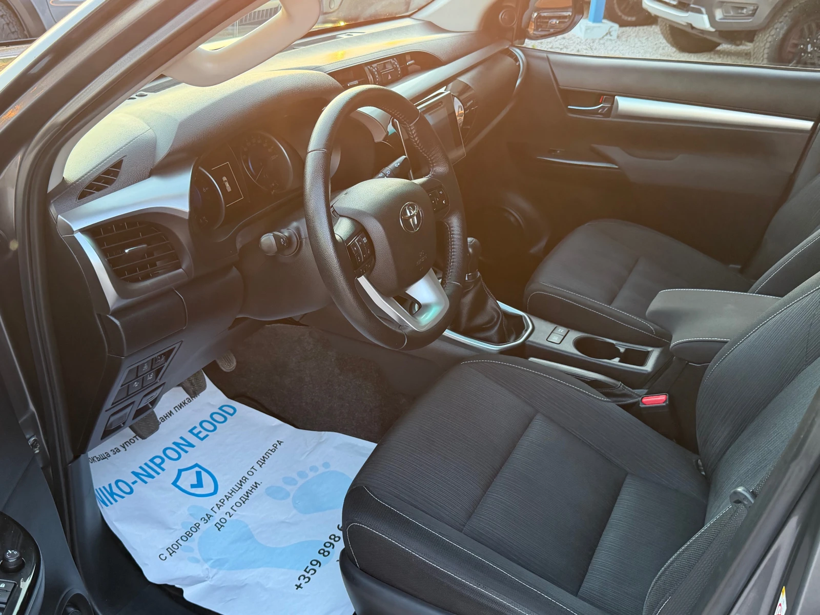 Toyota Hilux 52000km/Гаранция, снимка 12 - Автомобили и джипове - 55247511