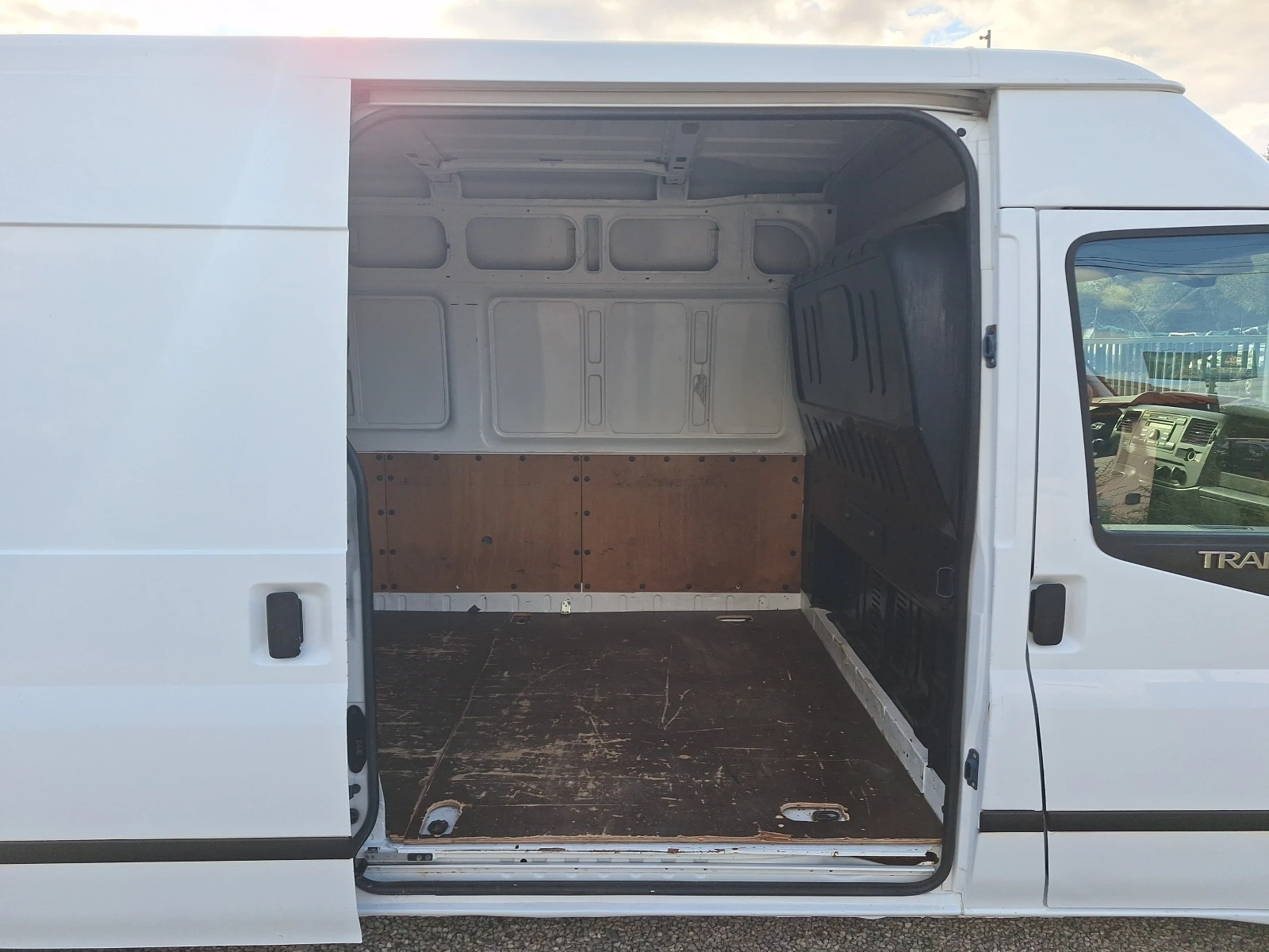 Ford Transit 2.2tdci 125ks Klimatik Italia!, снимка 10 - Бусове и автобуси - 56200426