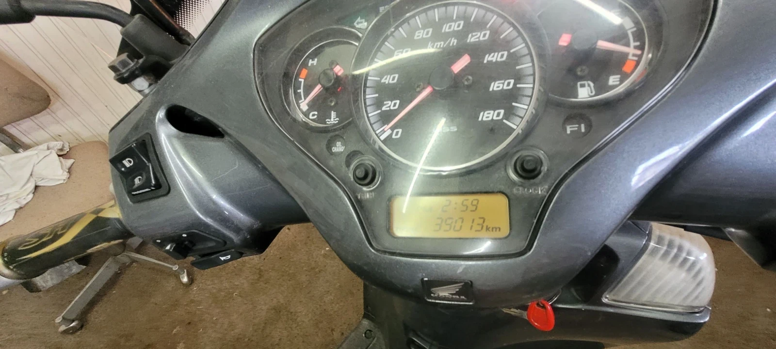 Honda Sh 300A - изображение 4