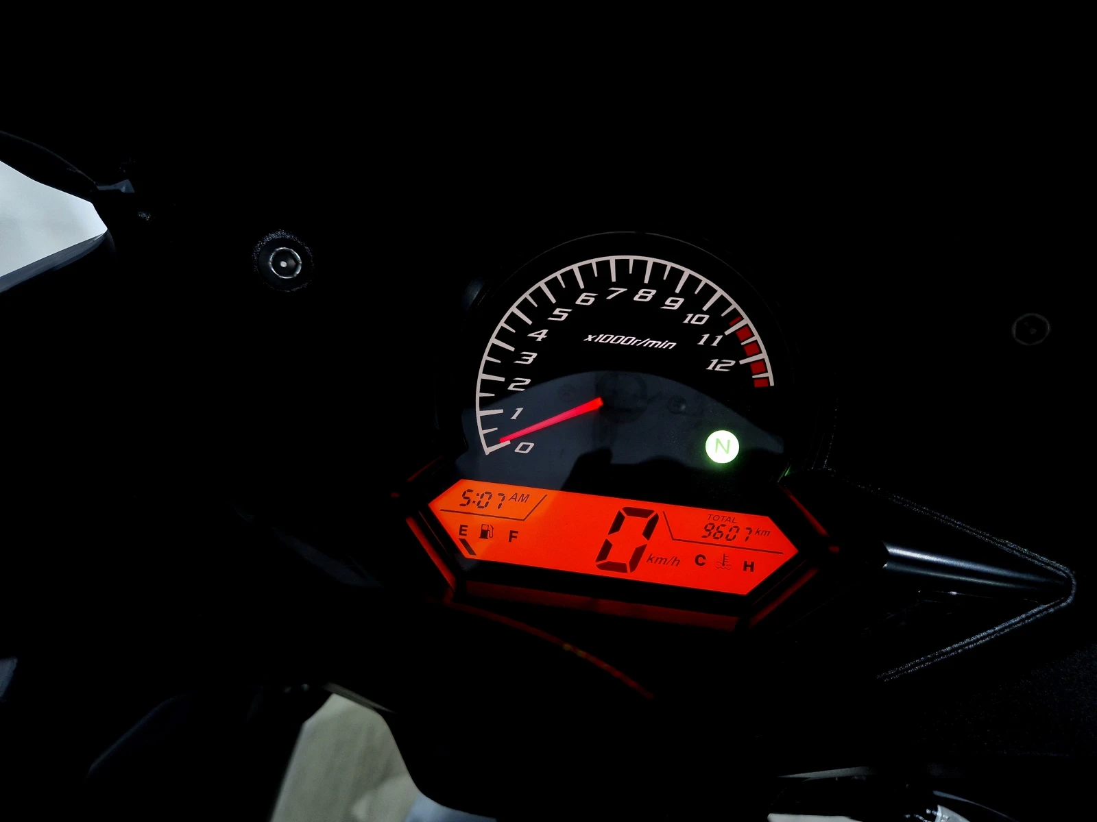 Honda Cbr 125Ri 2014г !9607км!, снимка 13 - Мотоциклети и мототехника - 55599518