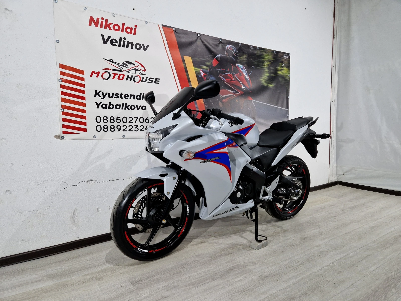 Honda Cbr 125Ri 2014г !9607км!, снимка 5 - Мотоциклети и мототехника - 55599518