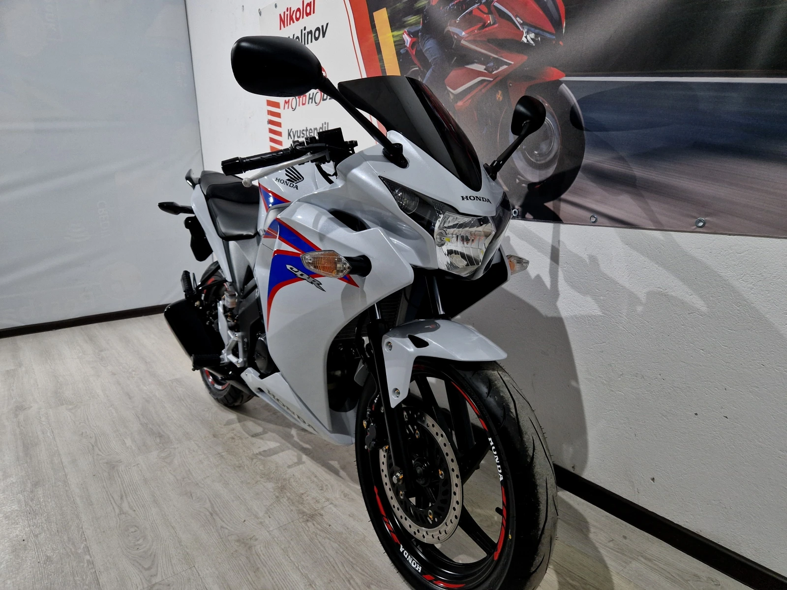 Honda Cbr 125Ri 2014г !9607км!, снимка 10 - Мотоциклети и мототехника - 55599518