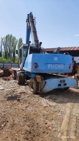      Fuchs 335