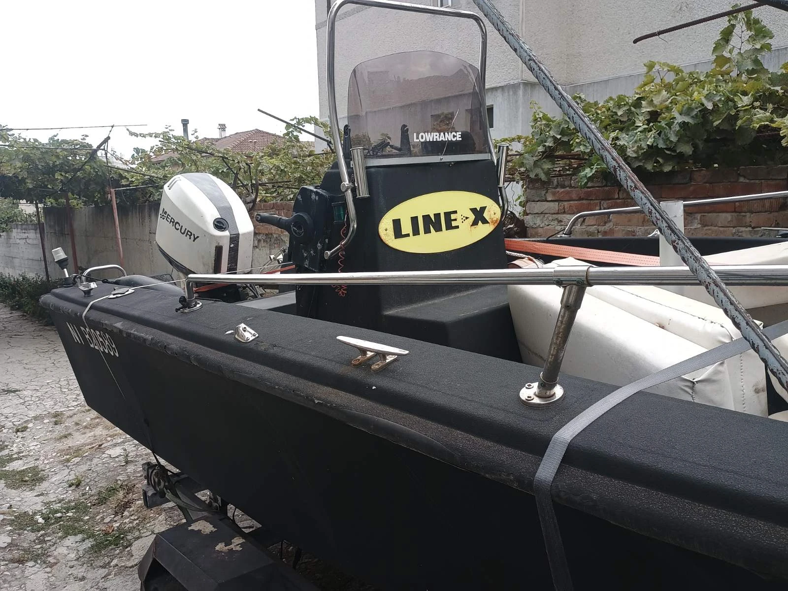 Лодка Lund, снимка 4 - Воден транспорт - 53894706