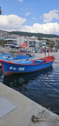 Лодка Собствено производство, снимка 1 - Воден транспорт - 45954113