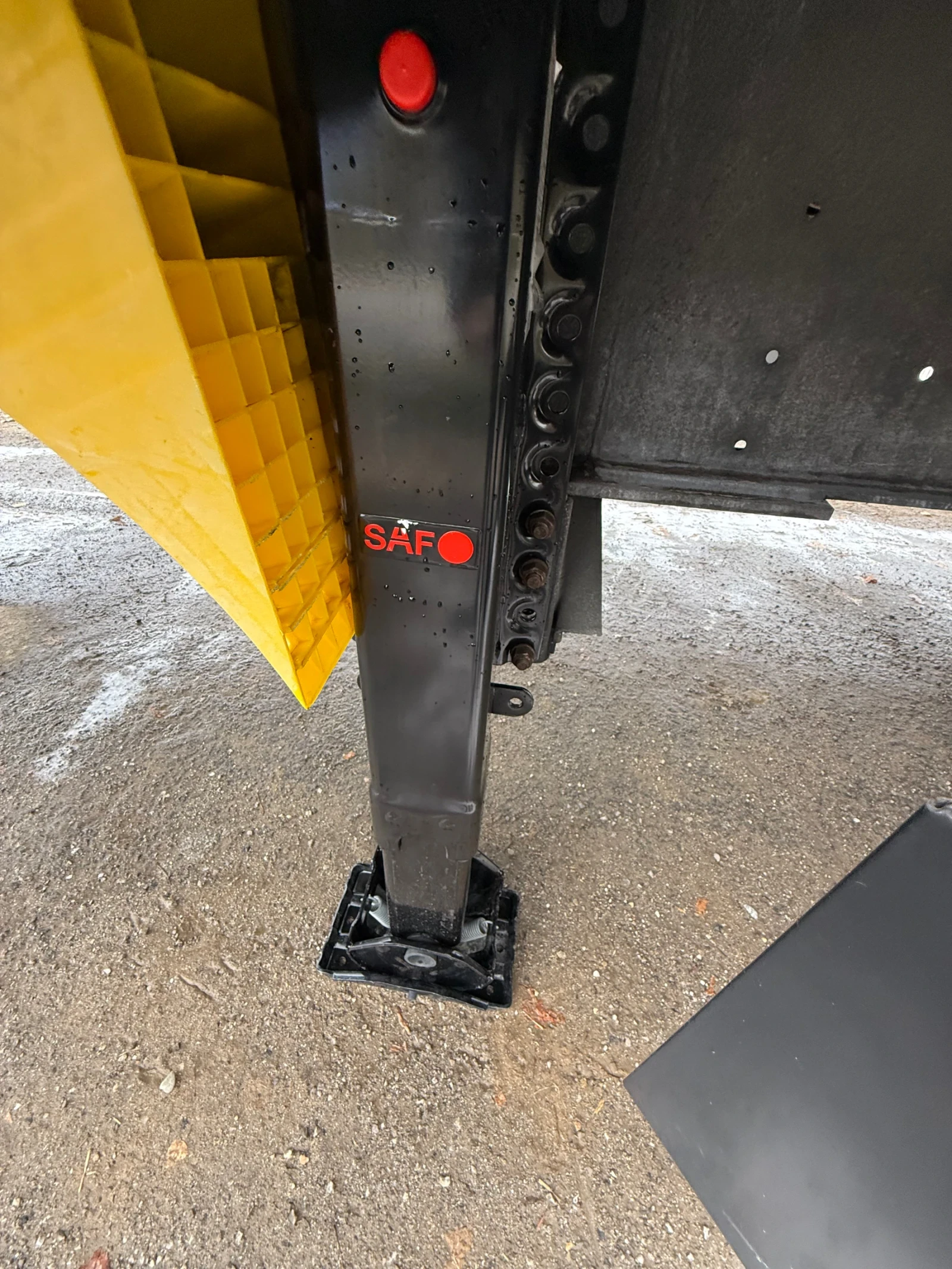  Schmitz S01  | Mobile.bg   15