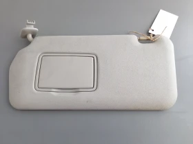 Сенник ляв Мазда 5