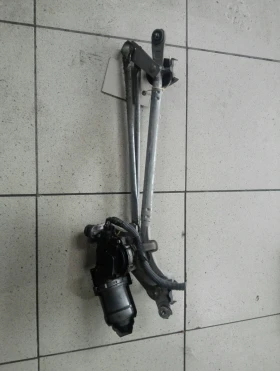 Моторче предни чистачки Тойота Рав4 2.2