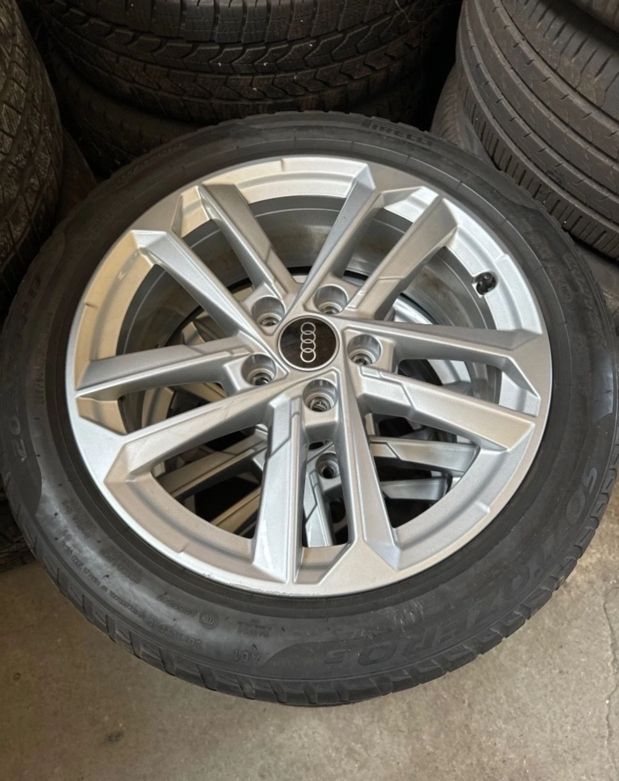 Джанти за Audi, снимка 2 - Гуми и джанти - 55790307