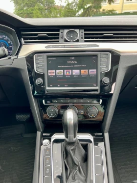VW Passat 2.0 BiTDI 240.. Digital 4Motion Full 360 DSG 7 | Mobile.bg    14