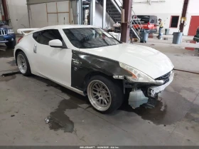 Nissan 370Z 3.7L V-6 DOHC, VVT, 332HP Rear Wheel Drive, снимка 1