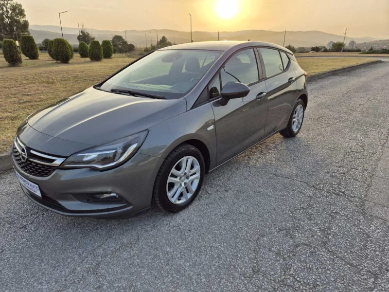 Opel Astra 1.6cdti, снимка 3 - Автомобили и джипове - 46470266