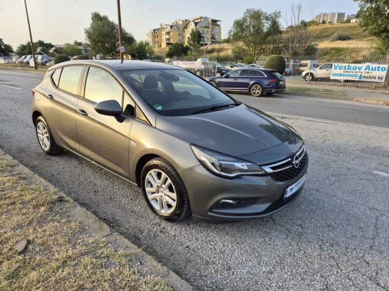 Opel Astra 1.6cdti, снимка 2 - Автомобили и джипове - 46470266