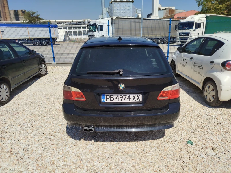 BMW 530 С голямата навигация, снимка 2 - Автомобили и джипове - 46882833