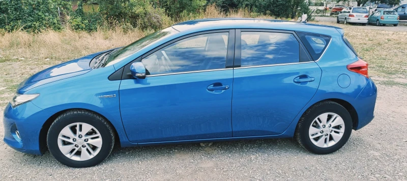 Toyota Auris, снимка 6 - Автомобили и джипове - 47060448