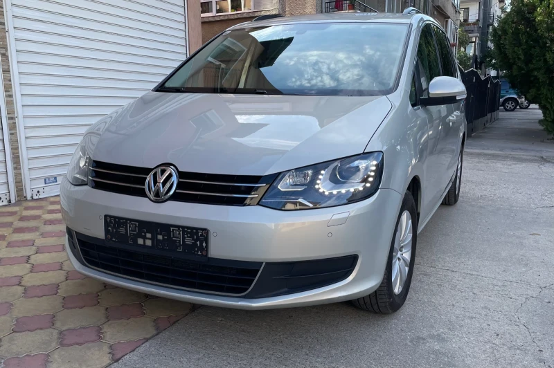 VW Sharan 2.0TDI, снимка 2 - Автомобили и джипове - 47618689