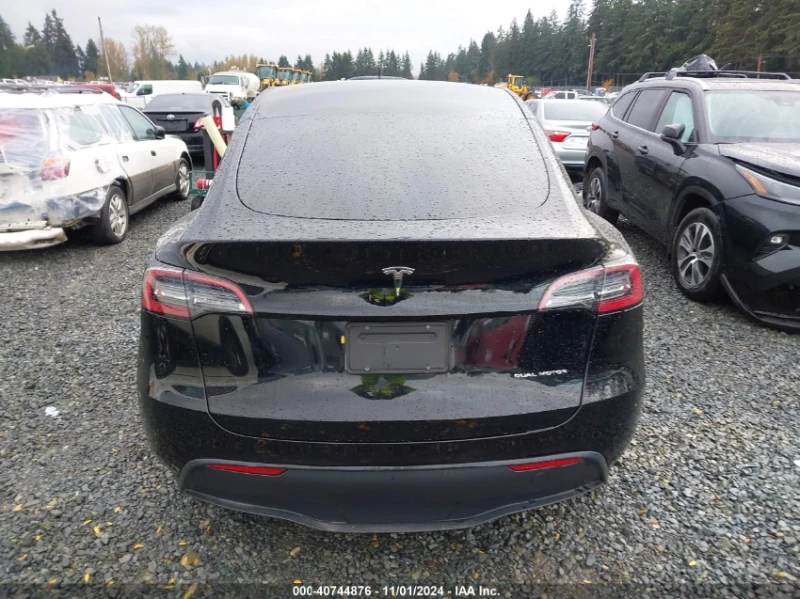 Tesla Model Y Long Range* Dual Motor* 4X4* На 21хил.km!* , снимка 5 - Автомобили и джипове - 47889701