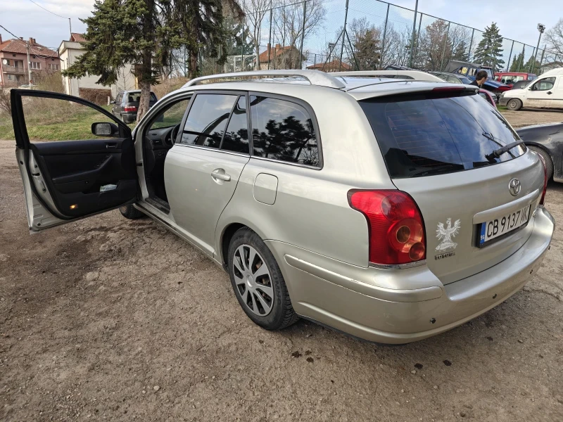 Toyota Avensis 2.0 d4d, снимка 10 - Автомобили и джипове - 49497991