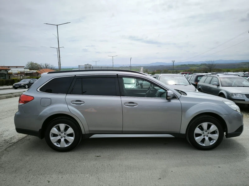 Subaru Outback 2.5i, снимка 4 - Автомобили и джипове - 49893372