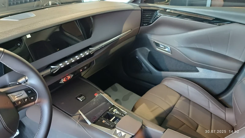 DS DS 4 CROSS OPERA E-TENSE 225 hp eEAT8 E6.4, снимка 8 - Автомобили и джипове - 51244111