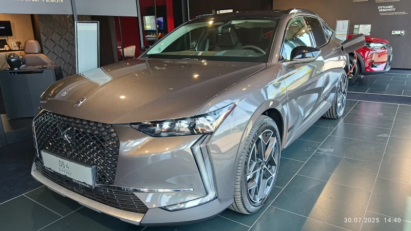 DS DS 4 CROSS OPERA E-TENSE 225 hp eEAT8 E6.4