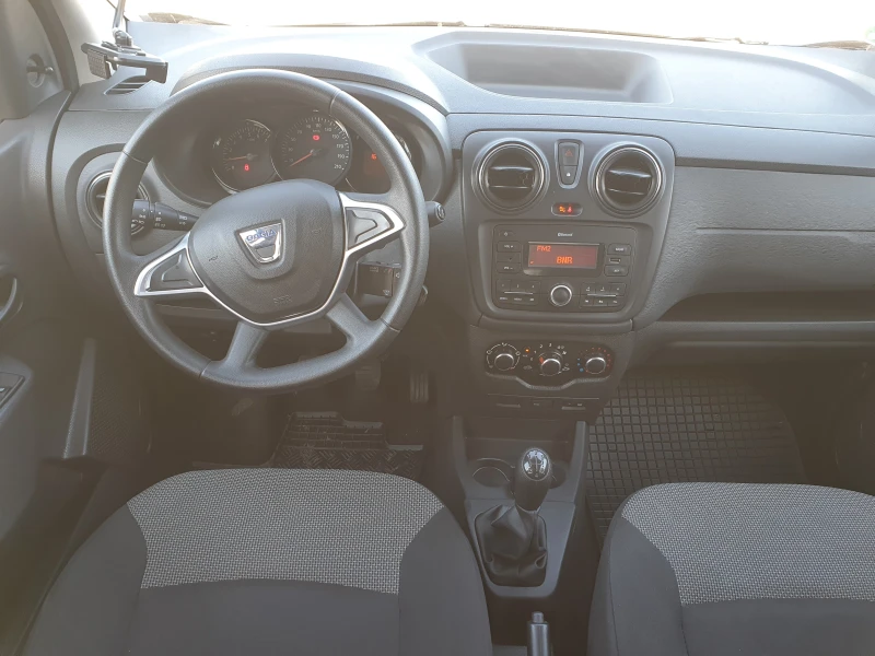 Dacia Lodgy 1.6, снимка 9 - Автомобили и джипове - 52510525