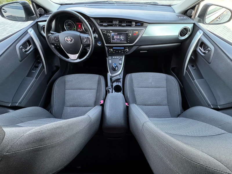 Toyota Auris 1.8 HYBRID / NAVI / CAMERA / LED / KEYLESS, снимка 8 - Автомобили и джипове - 52066241