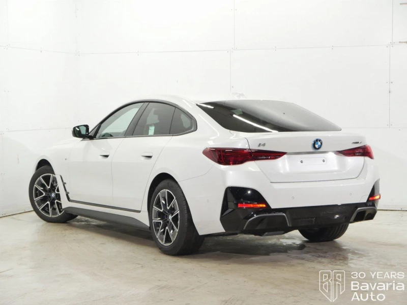 BMW i4 40 eDrive M Sport Paket, снимка 2 - Автомобили и джипове - 52834195