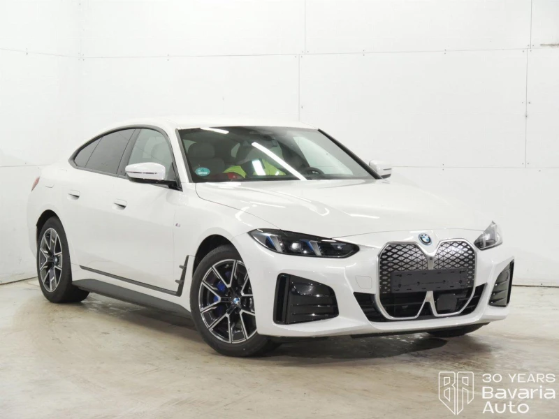 BMW i4 40 eDrive M Sport Paket, снимка 4 - Автомобили и джипове - 52834195