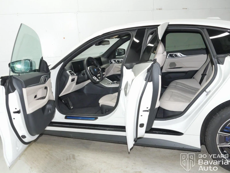 BMW i4 40 eDrive M Sport Paket, снимка 5 - Автомобили и джипове - 52834195