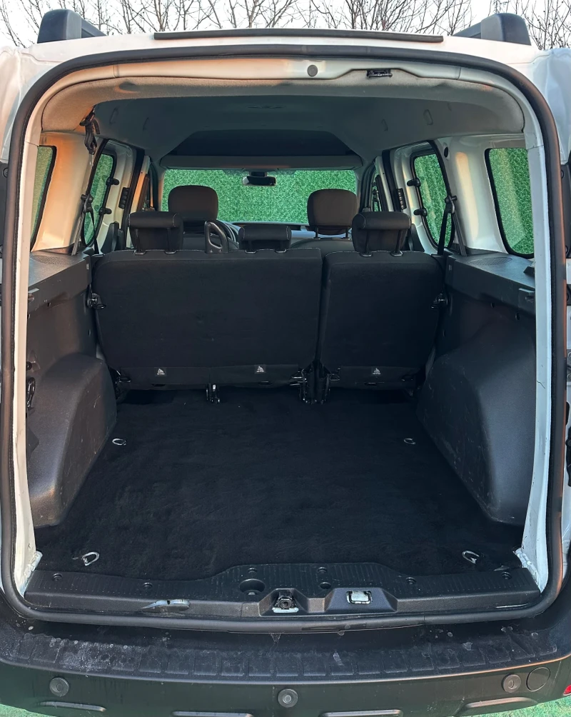 Dacia Dokker 1.5DCI 90ks, снимка 12 - Автомобили и джипове - 52852538